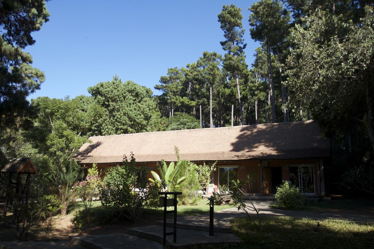 Hotel Lodge Au Bois Vert Antananarivo International Airport Ivato Exterior photo